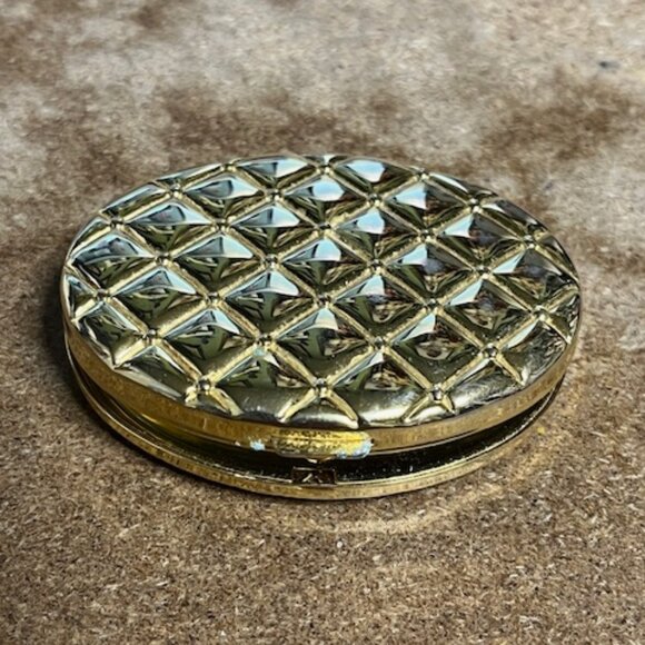 VTG Gold Tone Oval Compact Double Mirror Case 2.75"x2.25" - Picture 7 of 13